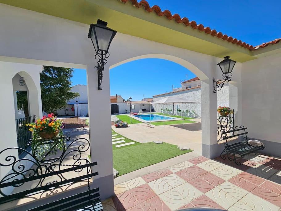 Villa La Casa Del Arbol Fuentiduena de Tajo Exterior foto