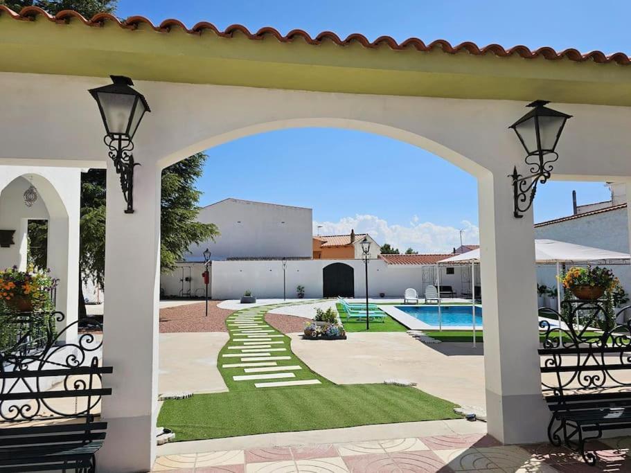 Villa La Casa Del Arbol Fuentiduena de Tajo Exterior foto