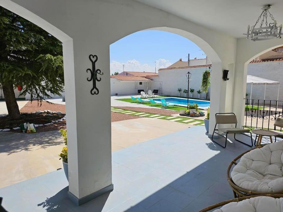 Villa La Casa Del Arbol Fuentiduena de Tajo Exterior foto